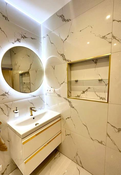 Luxury In Apartment *