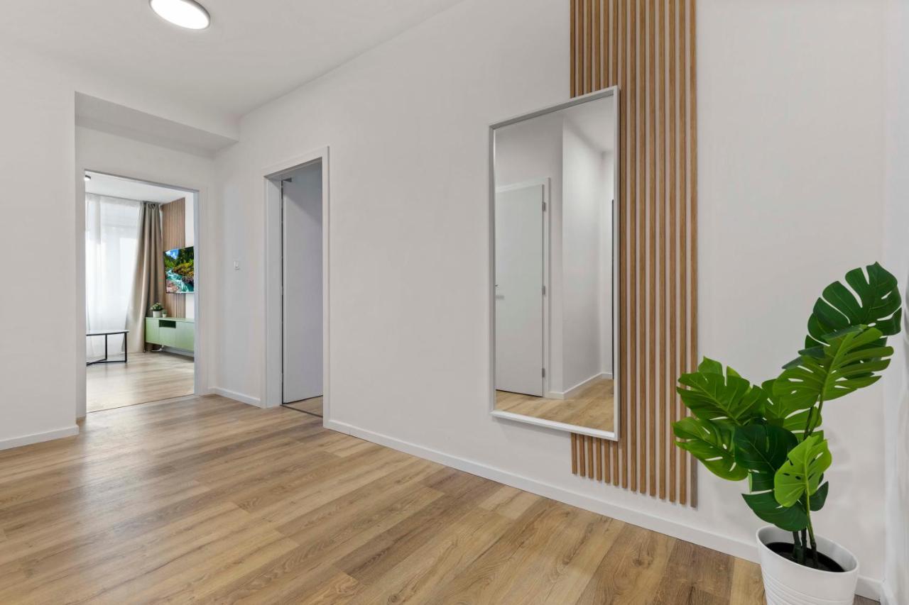 2 Bedroom Steps To Nivy Station Apartmán
