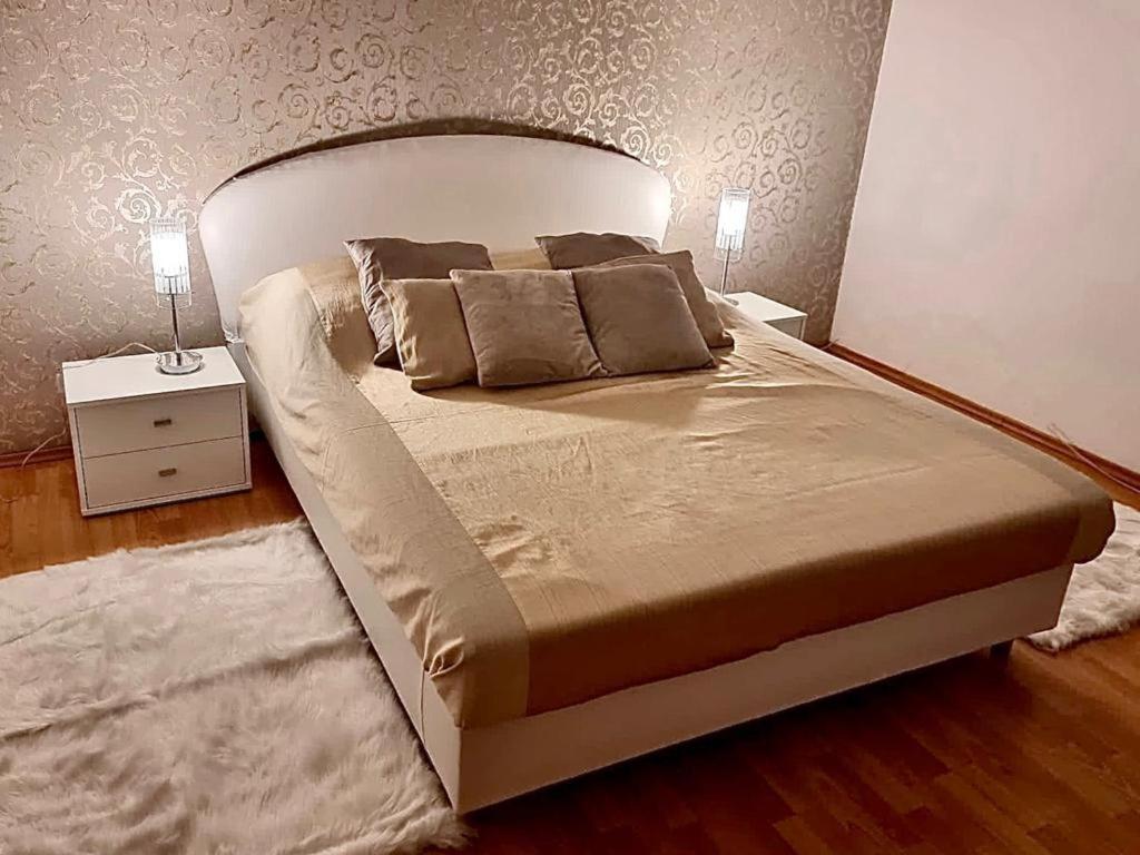 Cozy Near Hockey & Football Arena * Bratislava