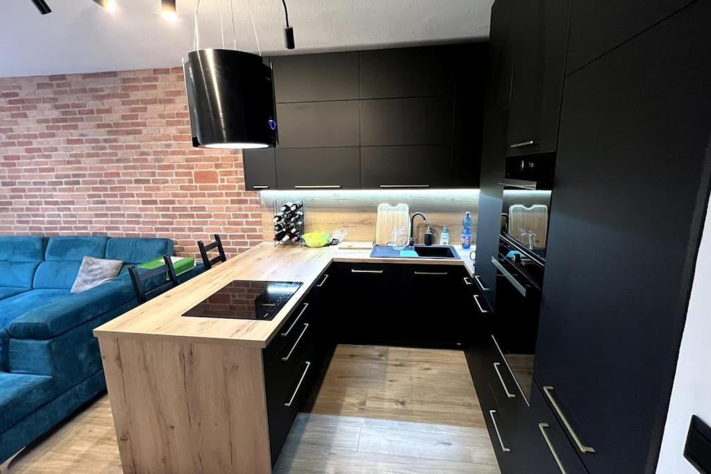 Appartamento Lake Apartment, 2x Free Garage, 10 Mins To Centre
