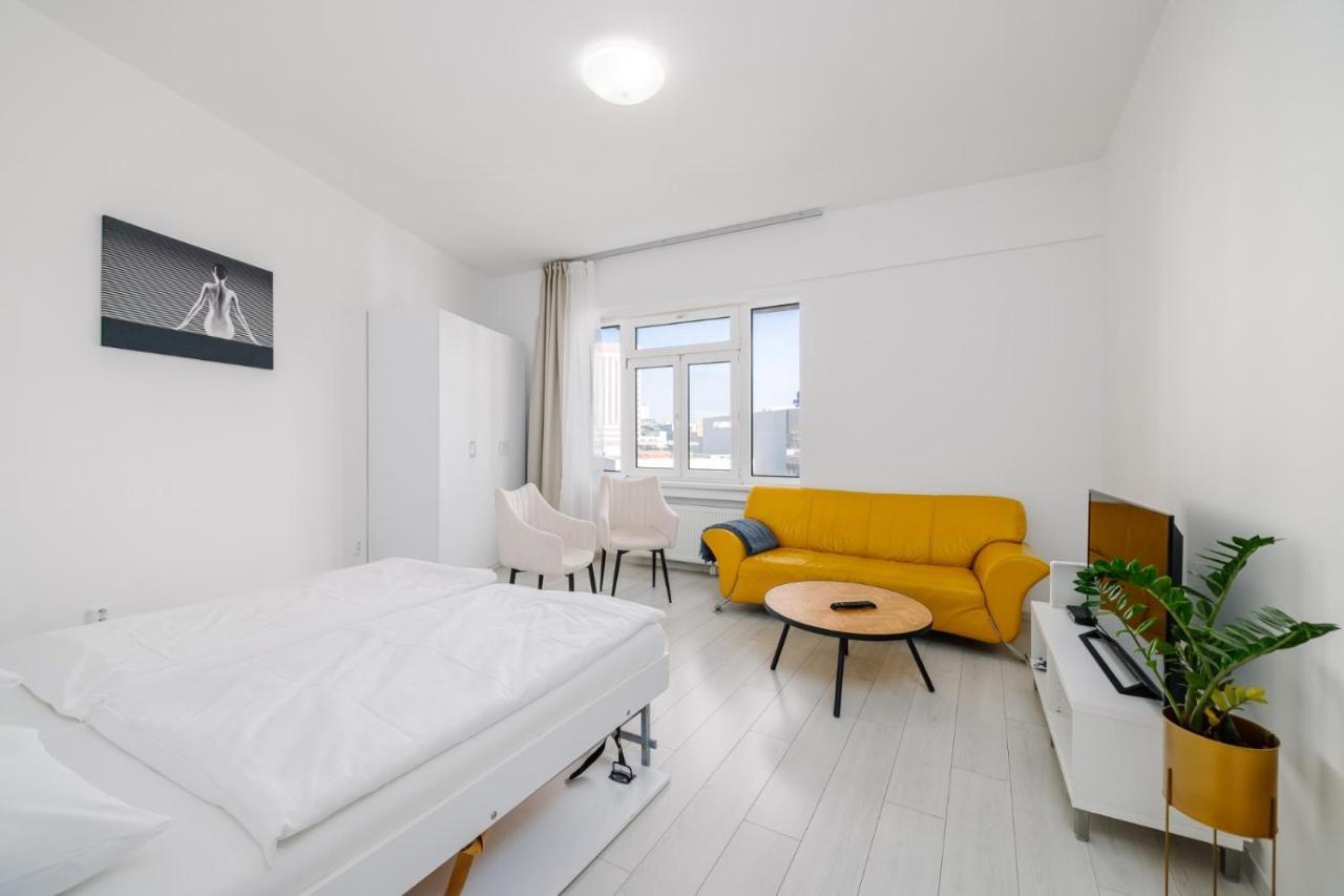 Apartment Self Check-in By Amber Bratislava