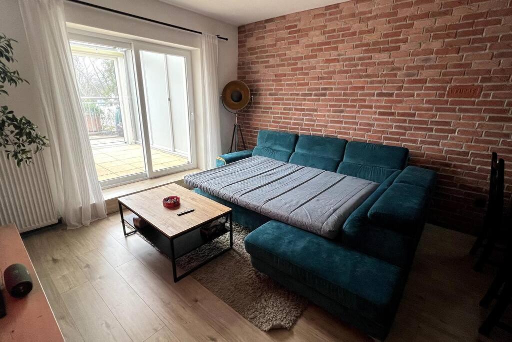 Apartment Lake Apartment, 2x Free Garage, 10 Mins To Centre Bratislava