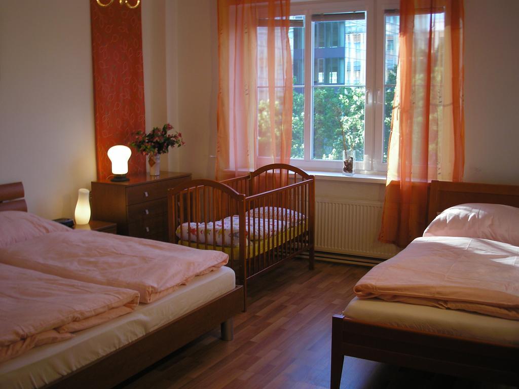 Up To 7 Apartment *