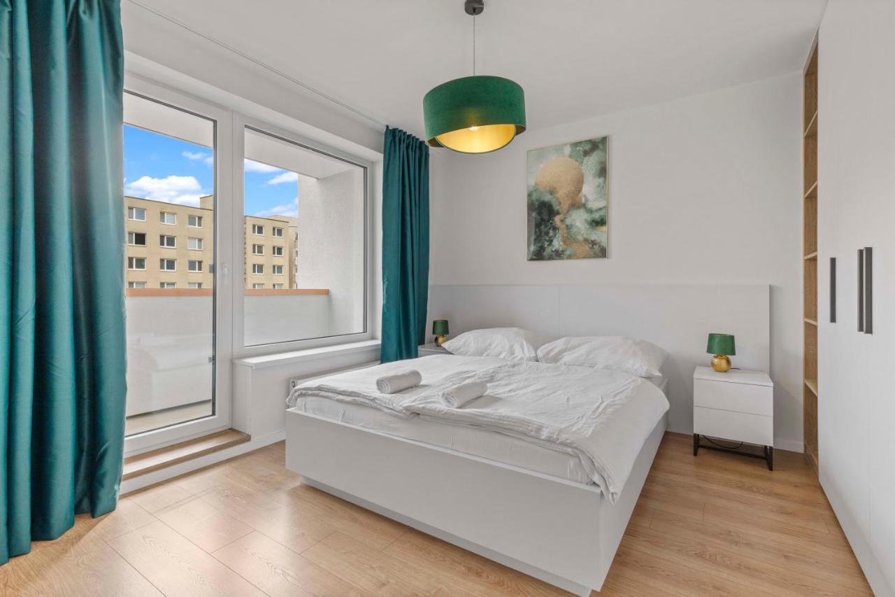 Lam - Ac -balcony