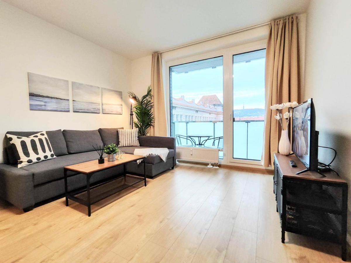 Appartamento Yarn - Brand New - Free Parking - Balcony With View - Shopping Mall