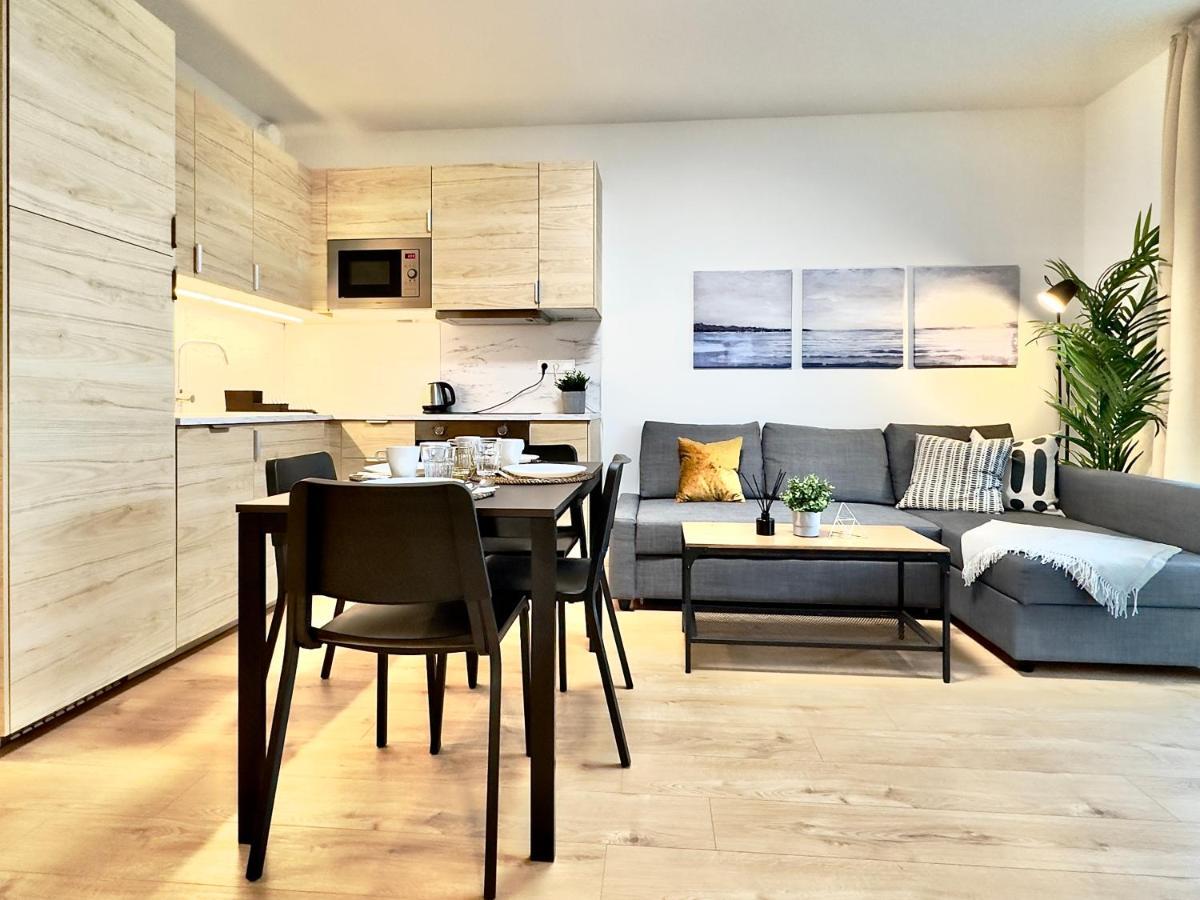 Appartamento Yarn - Brand New - Free Parking - Balcony With View - Shopping Mall *