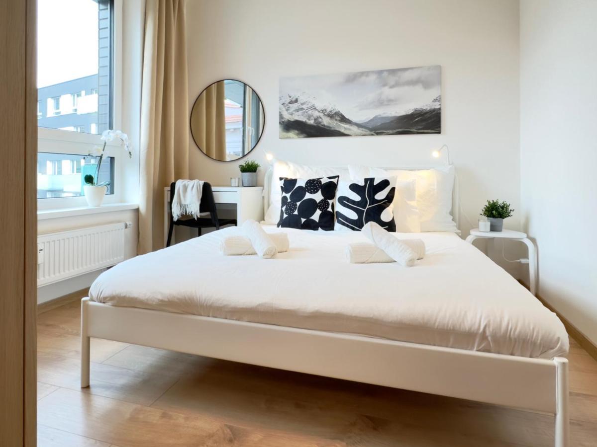 Yarn - Brand New - Free Parking - Balcony With View - Shopping Mall *