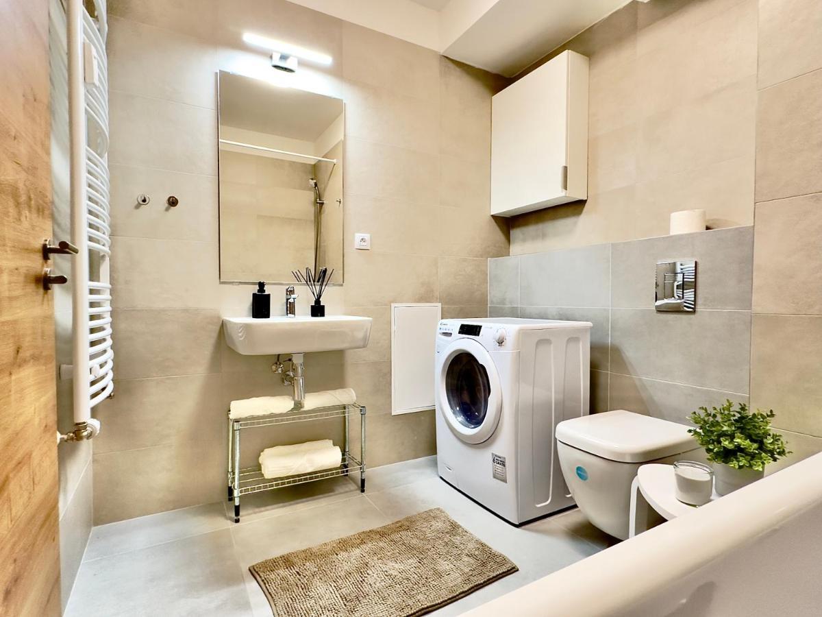 Appartamento Yarn - Brand New - Free Parking - Balcony With View - Shopping Mall Bratislava