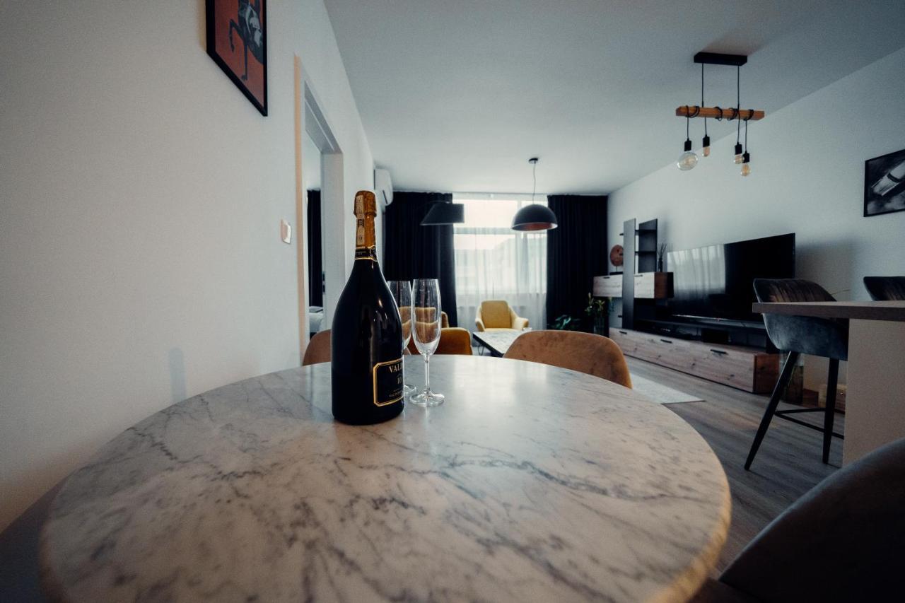 Tiffany Apartment