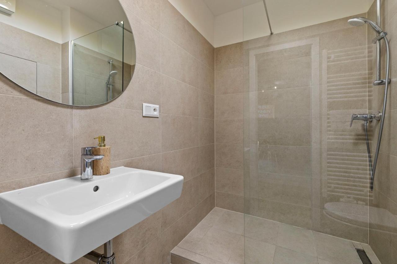 Lam Black - Ac - Balcony Apartamento