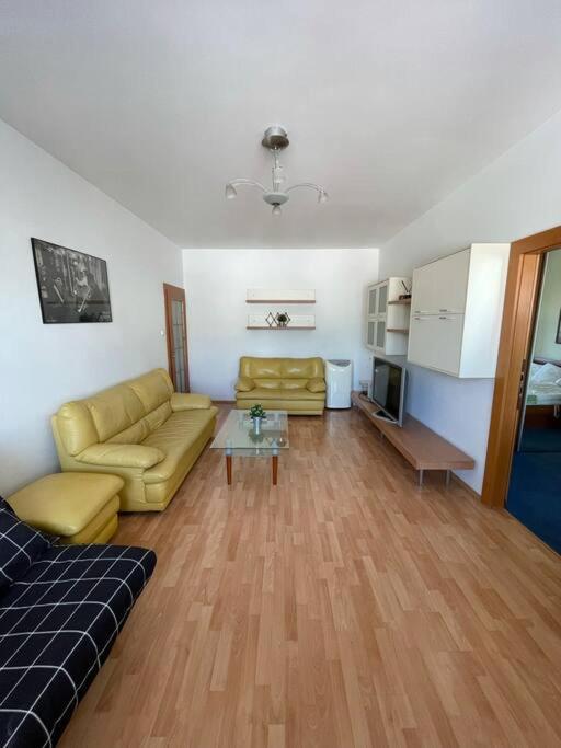 Apartment Obchodna *