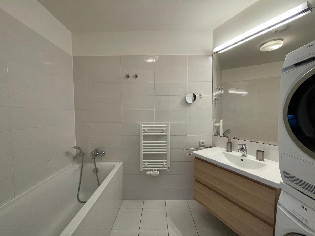 Apartment Sag 19th Floor Panorama 2 Free Parking Free Wifi *