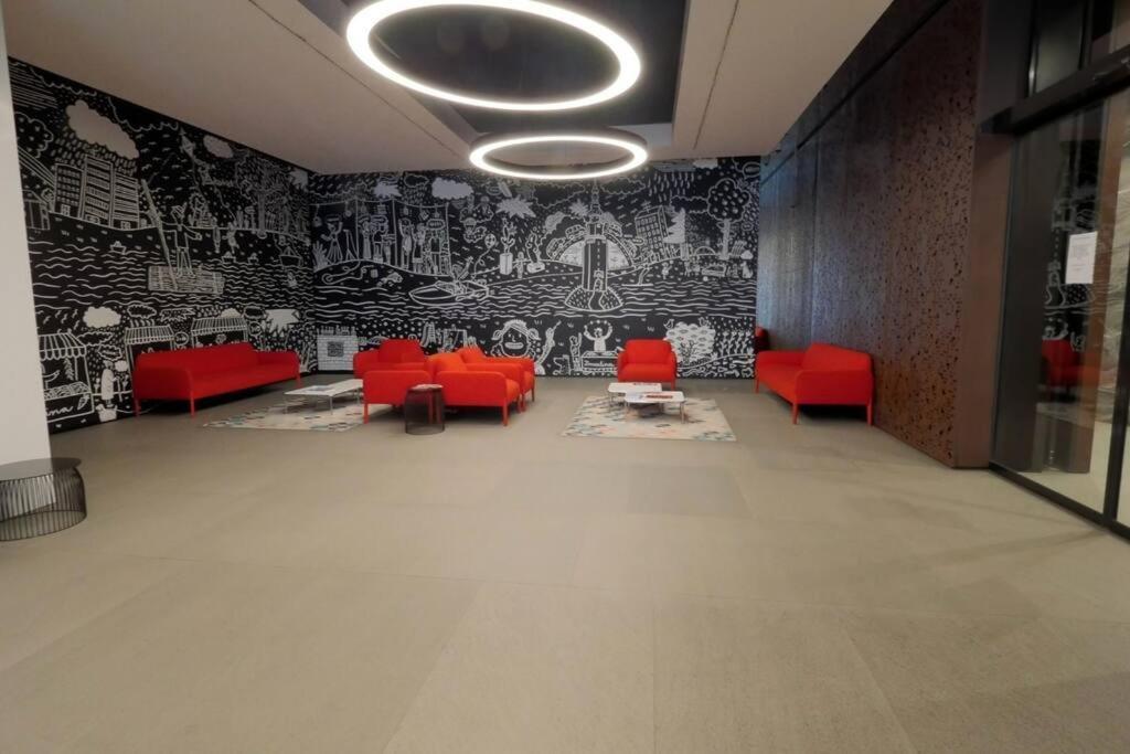 3 Apartment, Terrace, New Building, Old