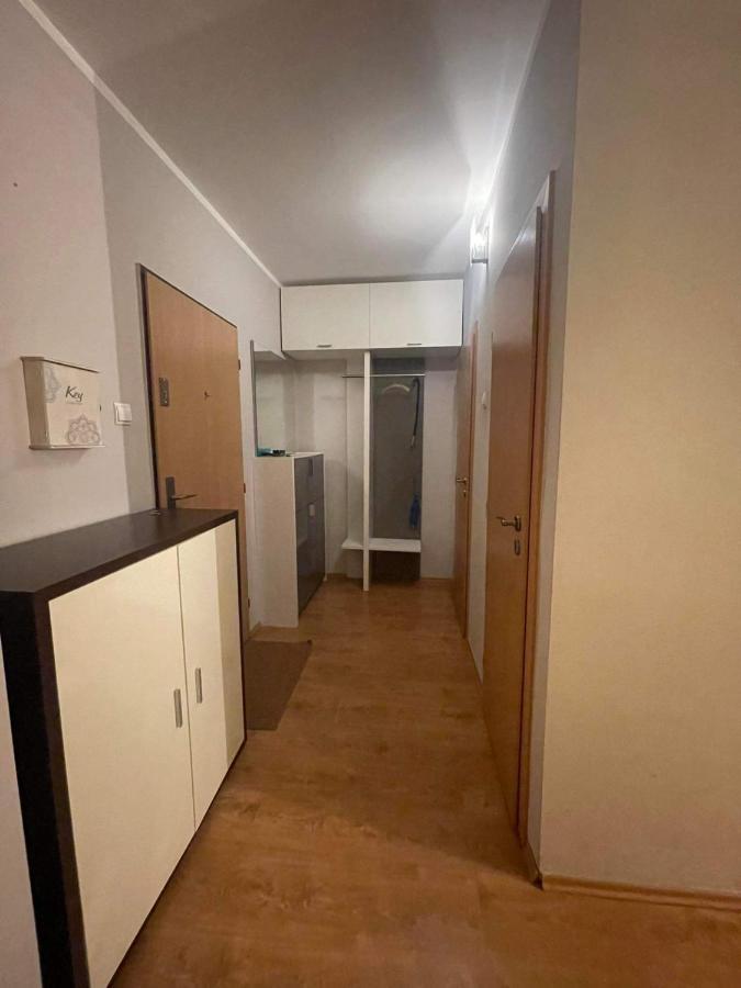 Elegant Escape - Free Parking, Easy Access To Centre *