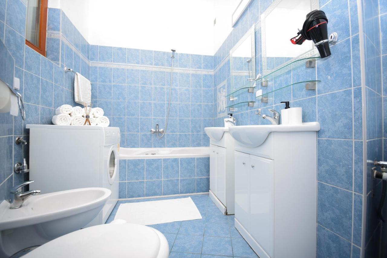 Center - Vibrant & Colorful Apartment Bratislava