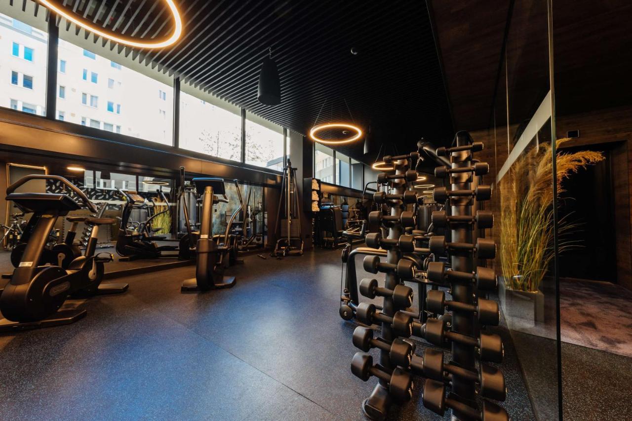 Radisson Blu Carlton Hotel, 4*