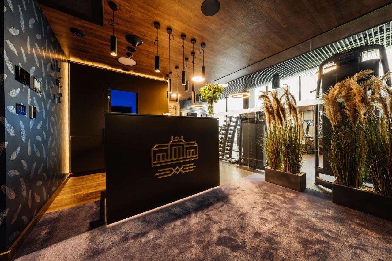 Radisson Blu Carlton Hotel, Hotel Bratislava