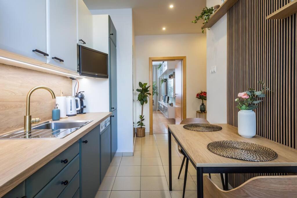 Apartment I & I Apart, Garage - Historical Old Town *