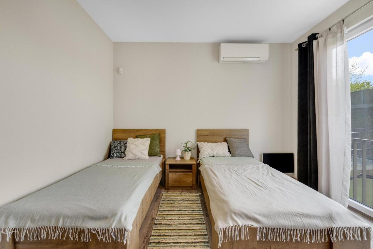The Root Your Charming Floating Villa Bratislava