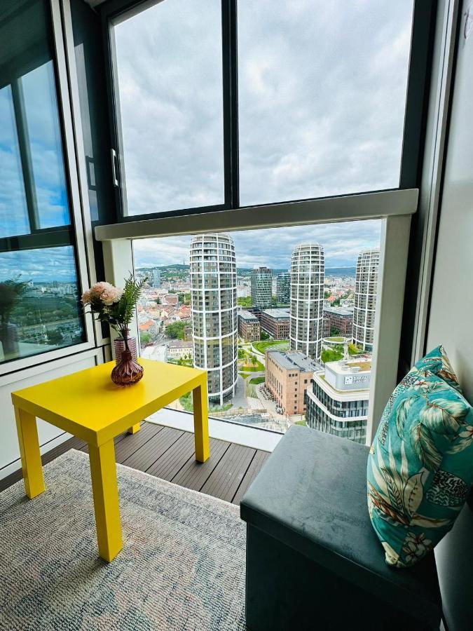 Apartment In Panorama On 25th Floor - Amazing View Close To Old Town