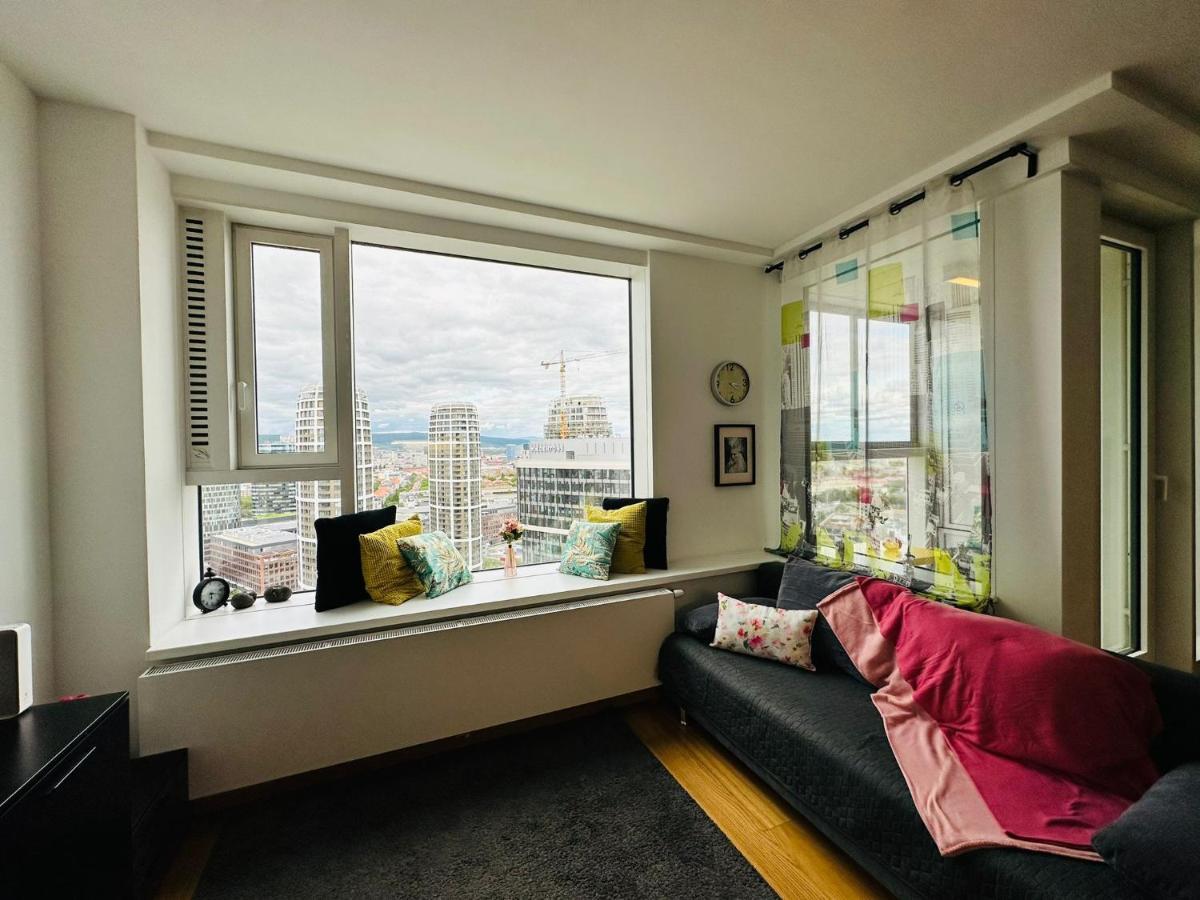 In Panorama On 25th Floor - Amazing View Close To Old Town Apartment Pressburg