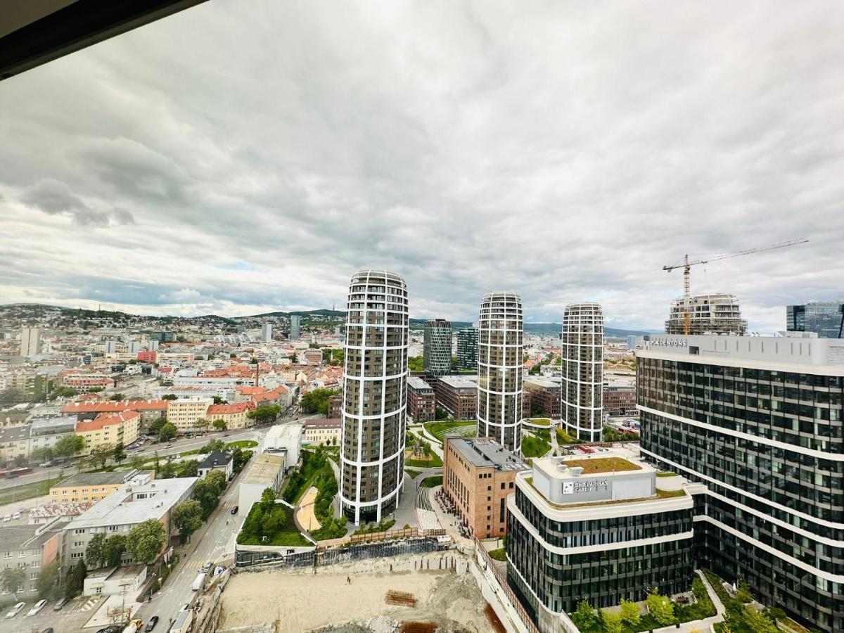 In Panorama On 25th Floor - Amazing View Close To Old Town Apartment