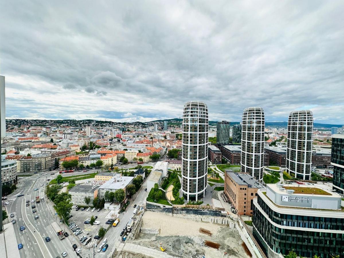 In Panorama On 25th Floor - Amazing View Close To Old Town Apartment *