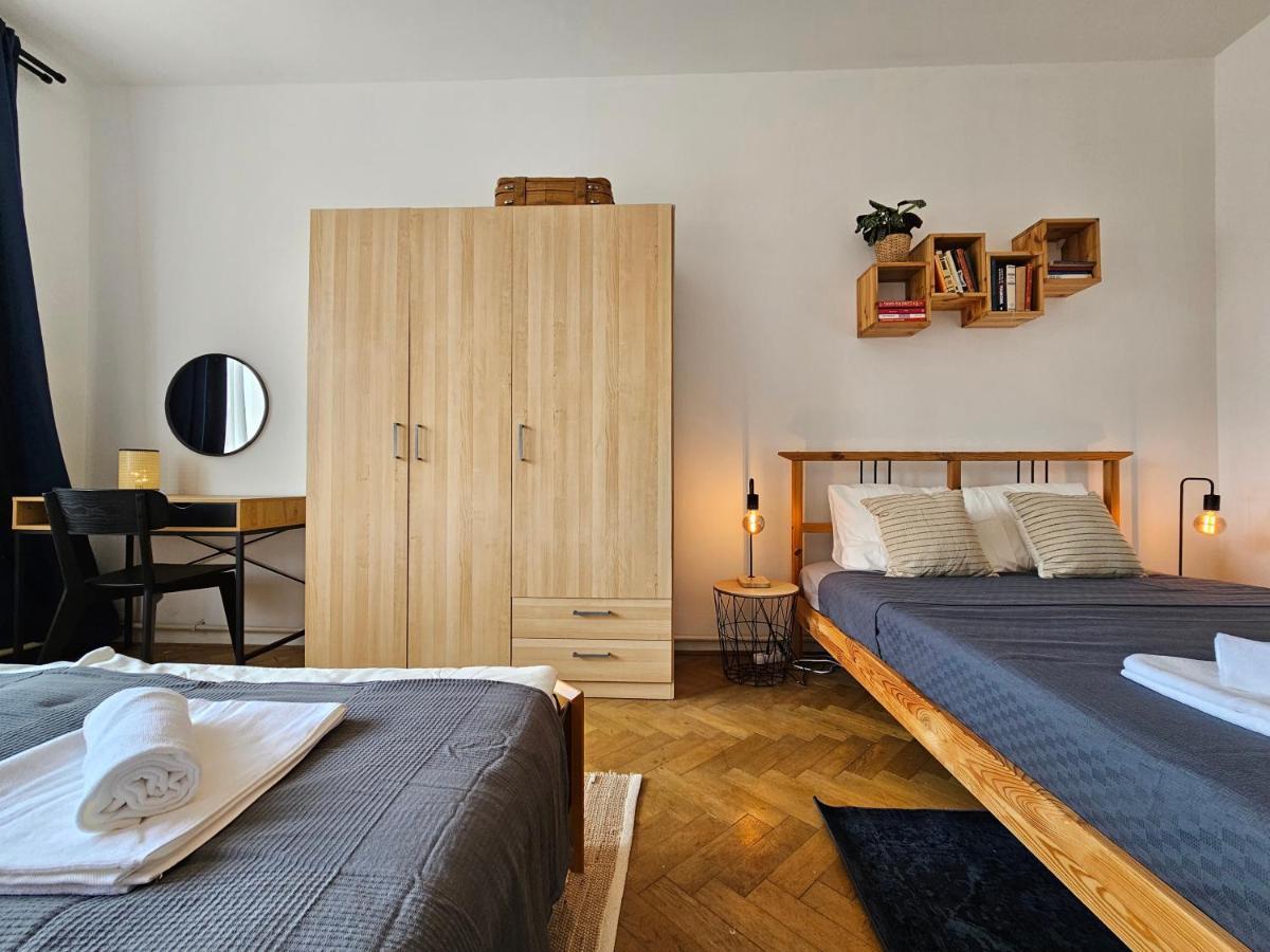 Stone Square Apartment Pressburg