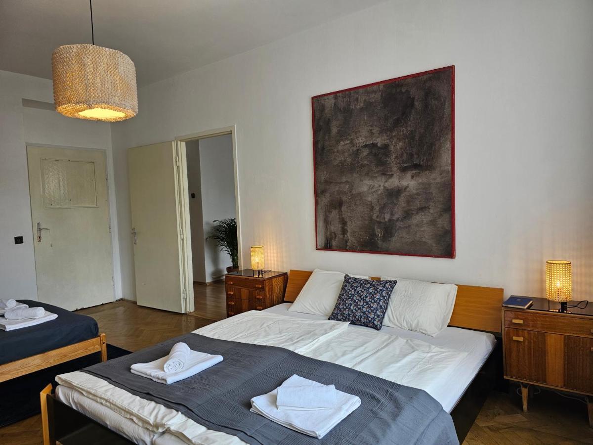 Apartment Stone Square *