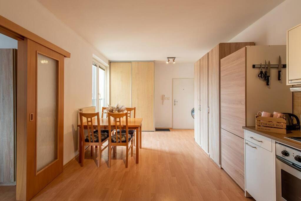 Apartment Crystal View Bratislava