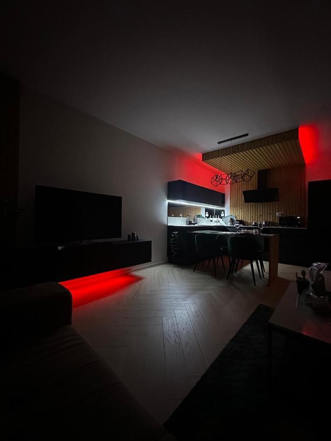 Luxusny Na 21 Poschodi S Parkovanim Zadarmo Ba Appartamento