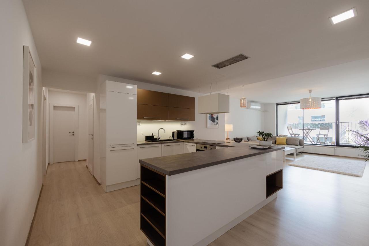 Downtown Retreat * Pressburg