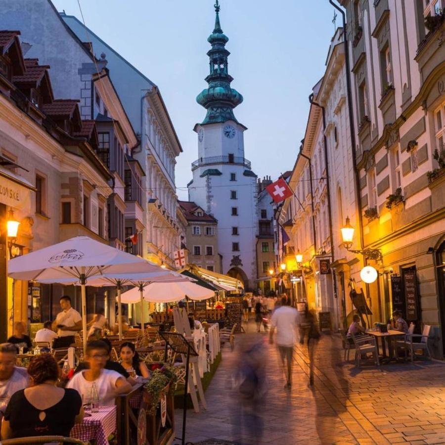 Apartment Downtown Retreat Bratislava
