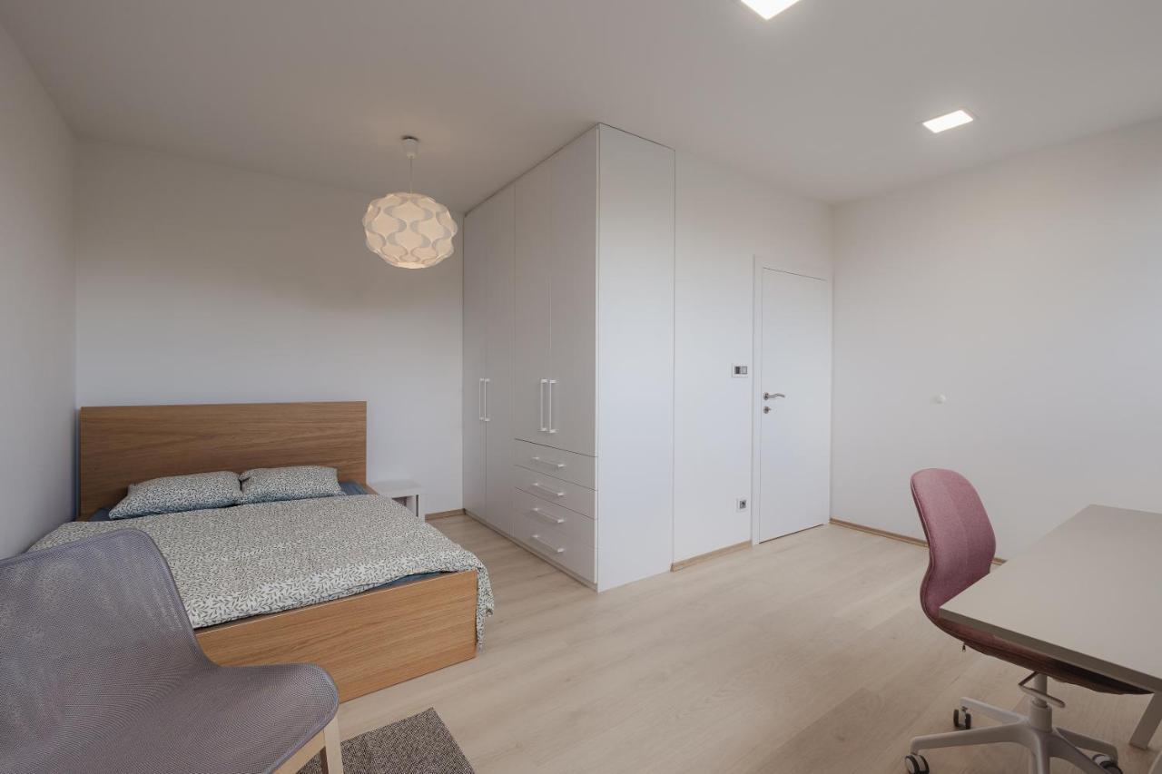Downtown Retreat * Pressburg