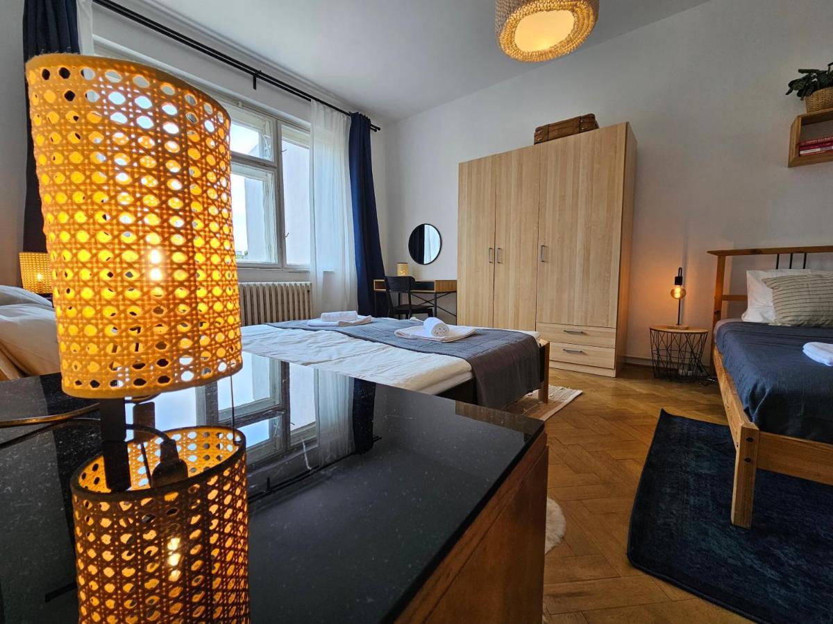 Apartment Stone Square *