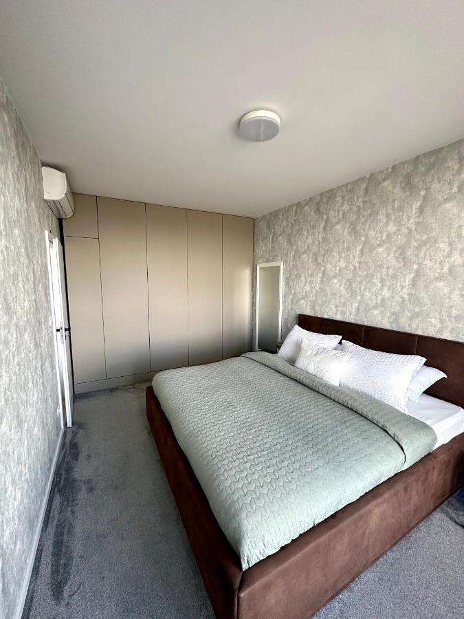 Appartamento Luxusny Na 21 Poschodi S Parkovanim Zadarmo Ba