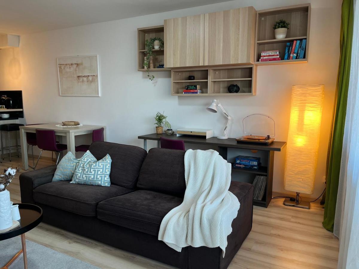 Modern 2 Apt With Free Parking And Wi-fi, Self Check-in *