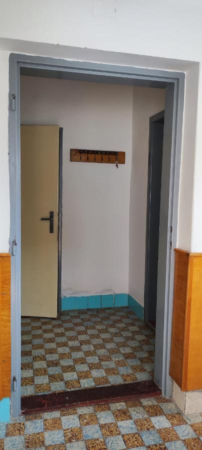 Privat In Old Family House Homestay Bratislava
