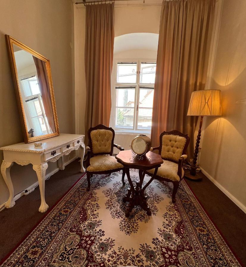 Csaky Palace Apartment