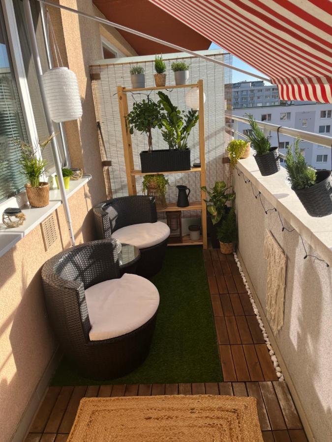 Modern 2 Apt With Free Parking And Wi-fi, Self Check-in Apartment *