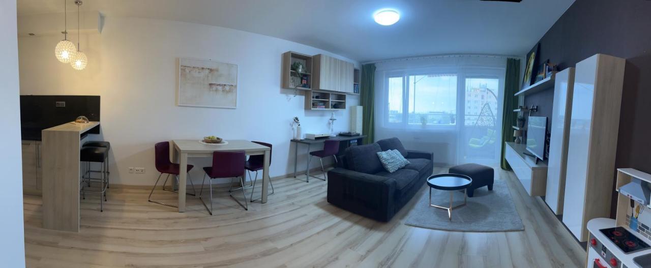 Modern 2 Apt With Free Parking And Wi-fi, Self Check-in Apartment *
