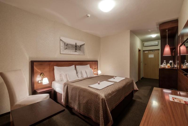 Hotel Premium Business 4*