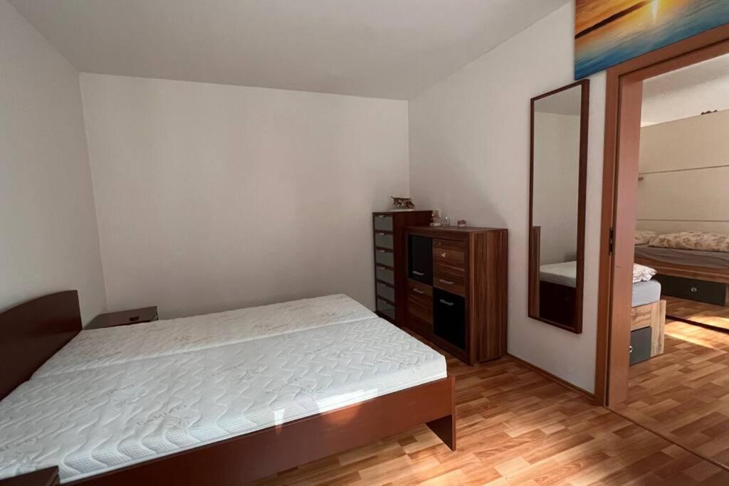 2 Apartment, Near Nivy Centrum Bratislava