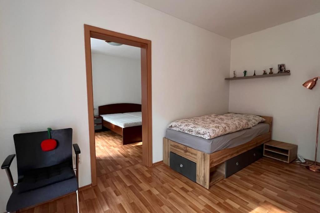2 Apartment, Near Nivy Centrum * Bratislava