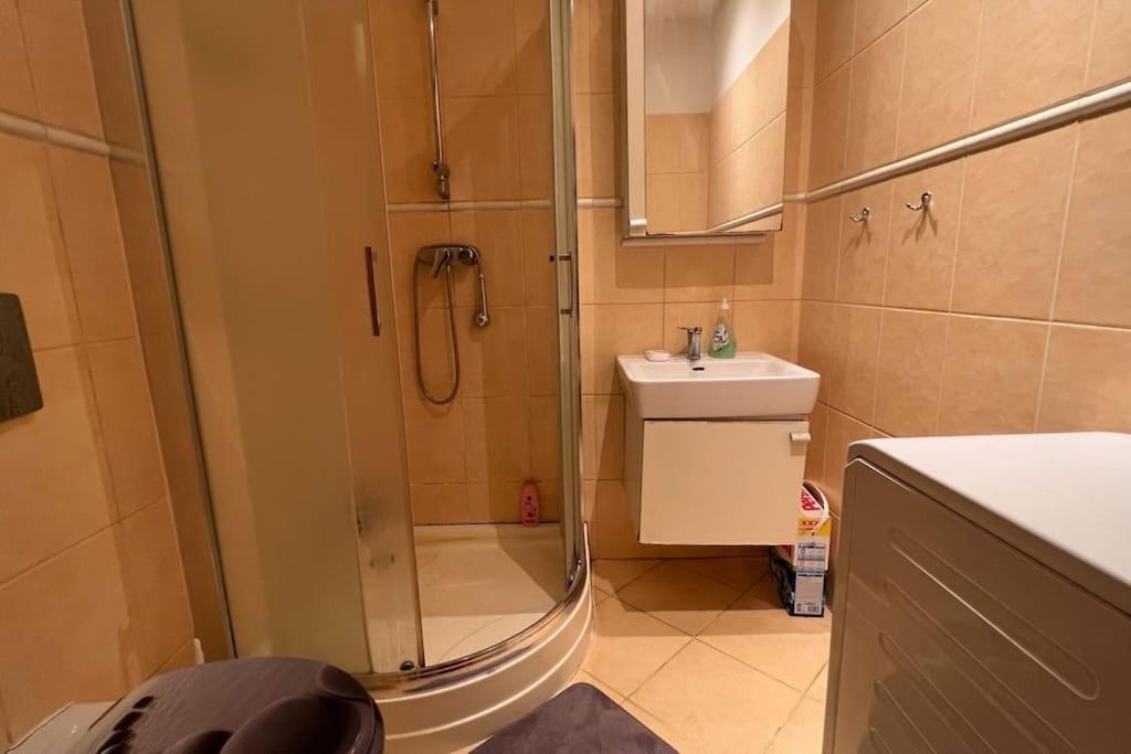 2 Apartment, Near Nivy Centrum *