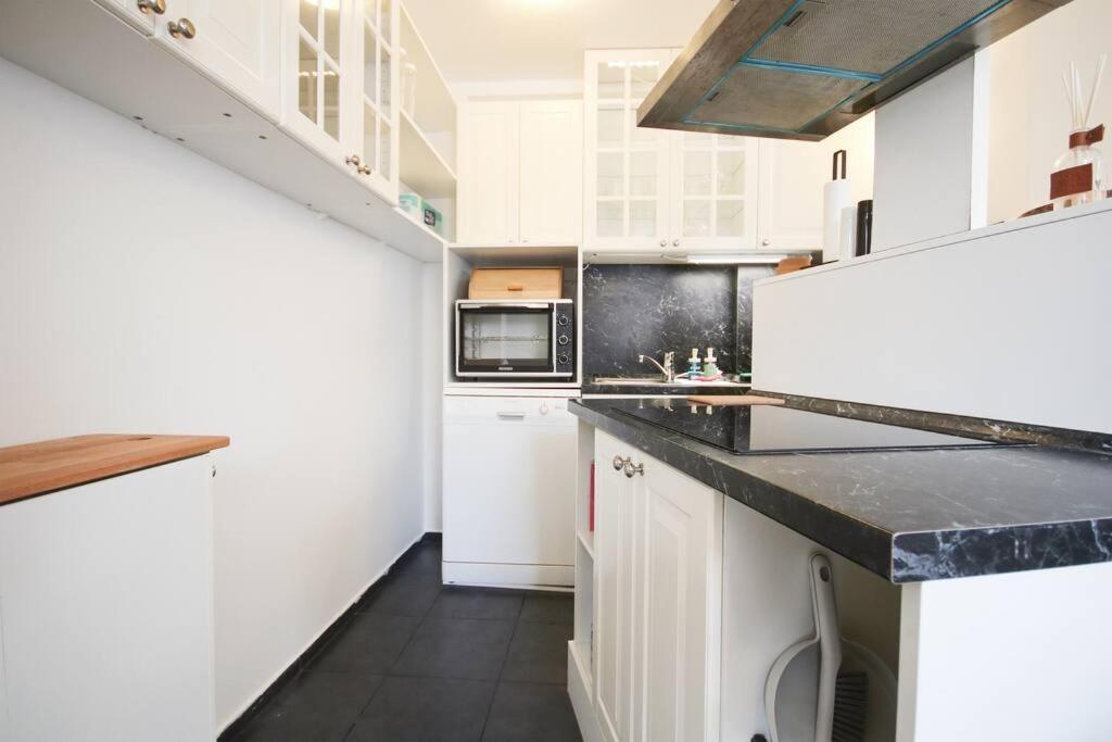 Old Town Sunrise Apartment *