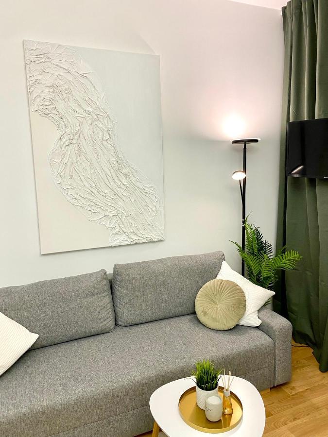 Brand New Design Emerald - Old Town A/c Apartmán Bratislava