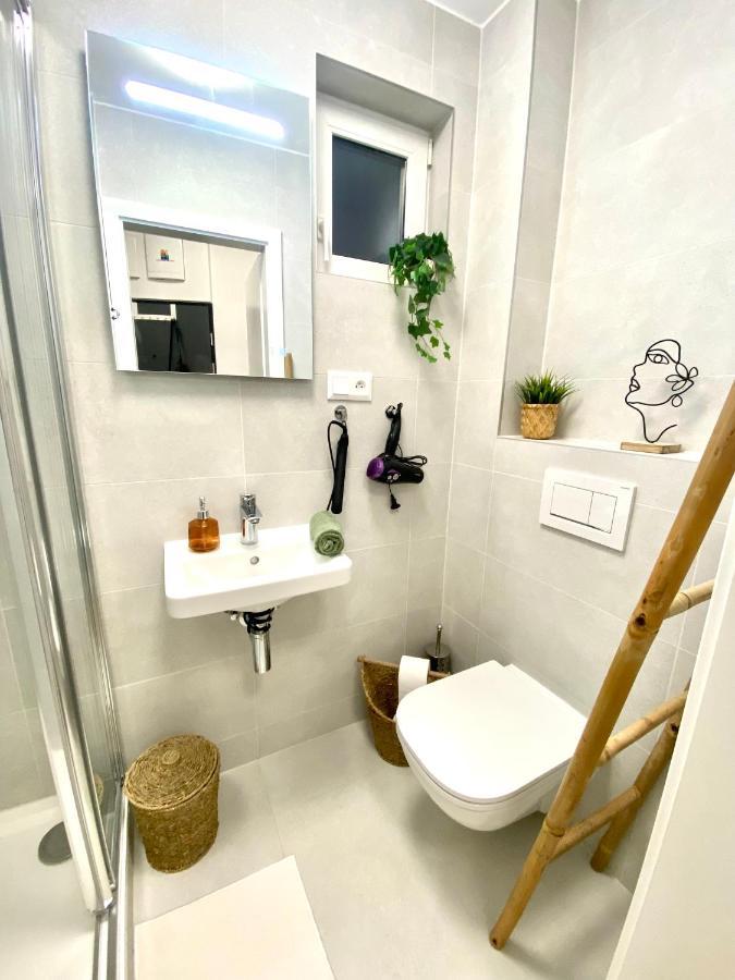 Apartmán Brand New Design Emerald - Old Town A/c Bratislava