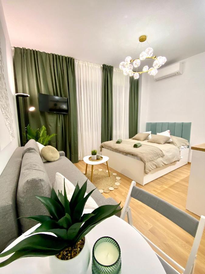 Brand New Design Emerald - Old Town A/c * Bratislava