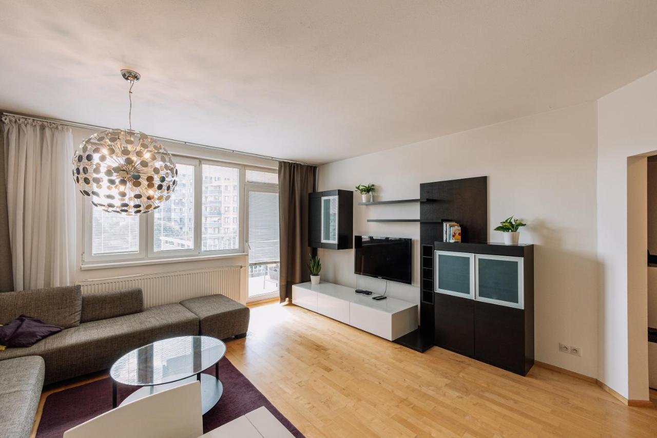 Apartment Family Parking Slot Included! Bratislava